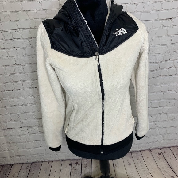 The North Face Jackets & Blazers - Women’s North Face Fleece With Hood